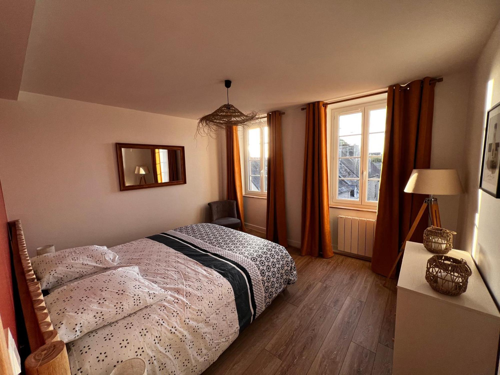 Apartment Gordon Smith, En Plein Centre, 4 Pers Sainte-Mere-Eglise